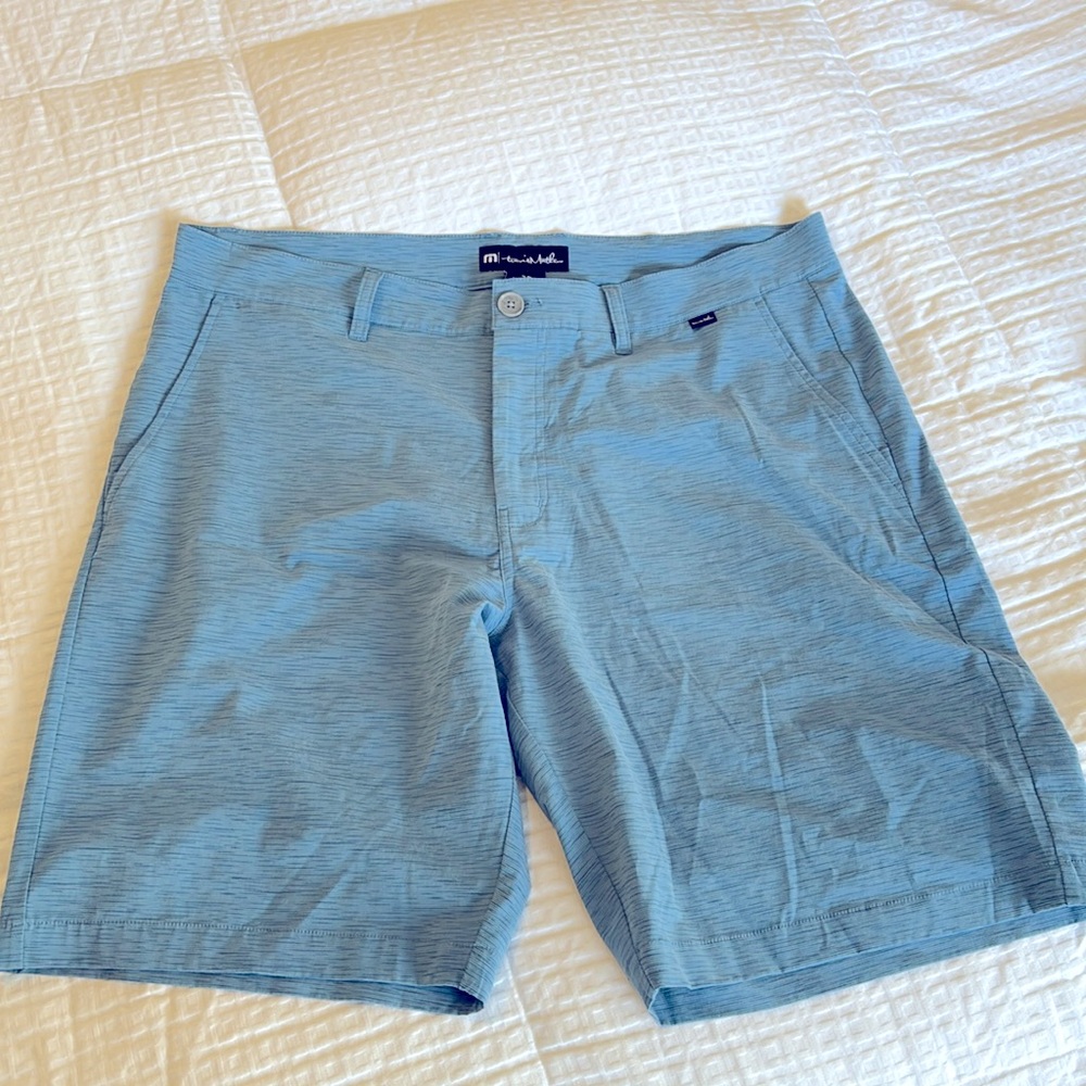 Travis Mathew Golf Shorts 38